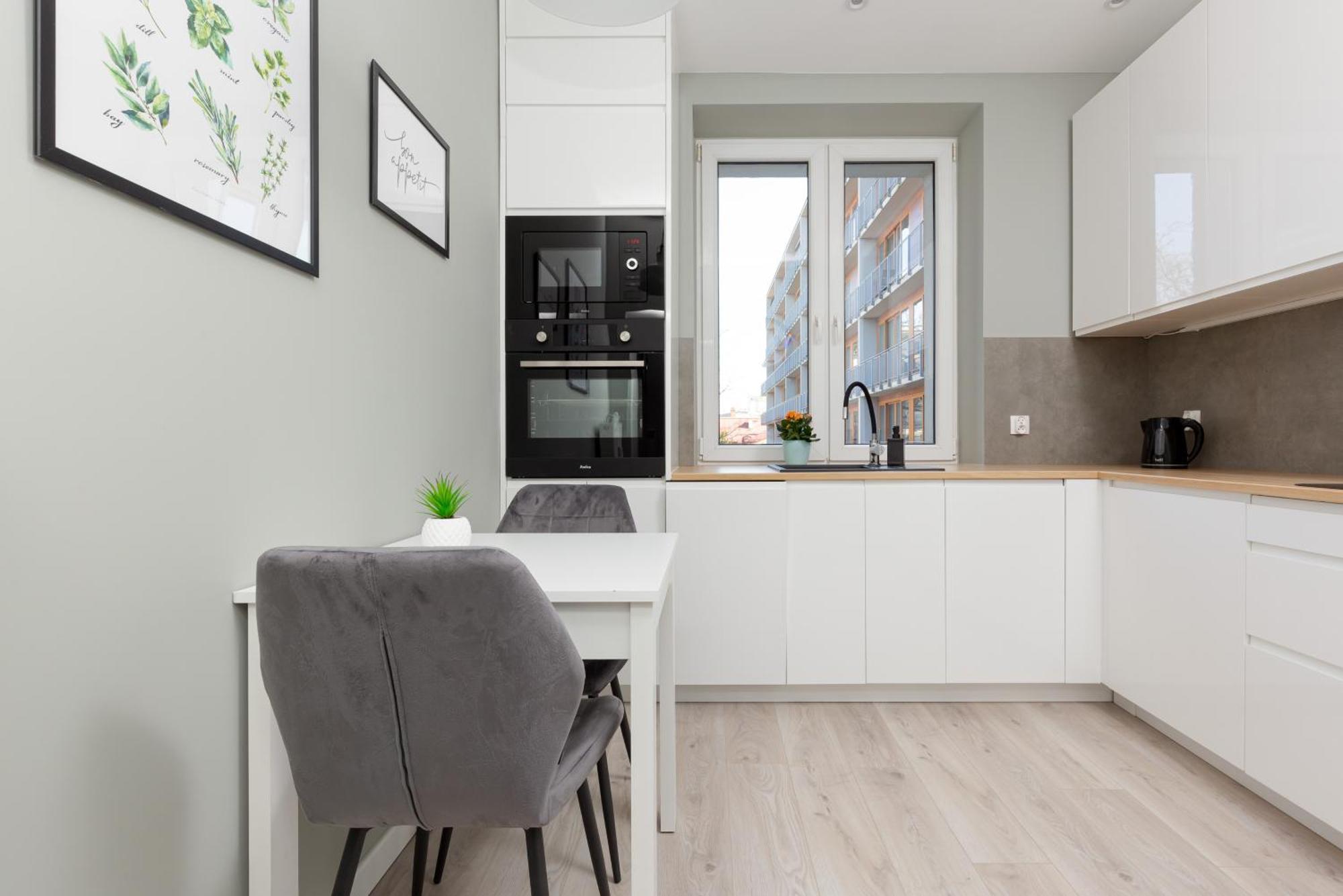 Central Apartment Emilii Plater By Noclegi Renters Варшава Экстерьер фото